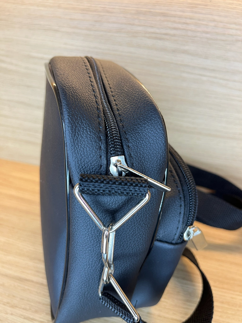 Bag Couro Sintético Média