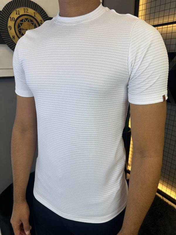 Camiseta Texturizada Tijolinho - Branca
