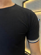 T-shirt com Punho - Preta