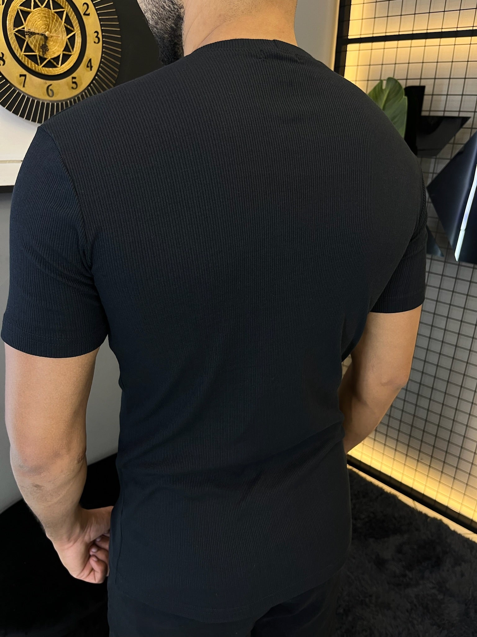 T-shirt Ribana Básica - Preta