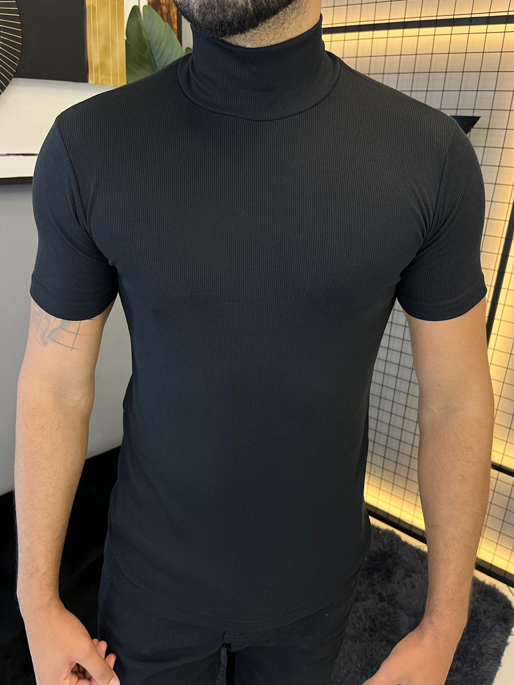 Camisa Ribana Gola Alta Manga Curta
