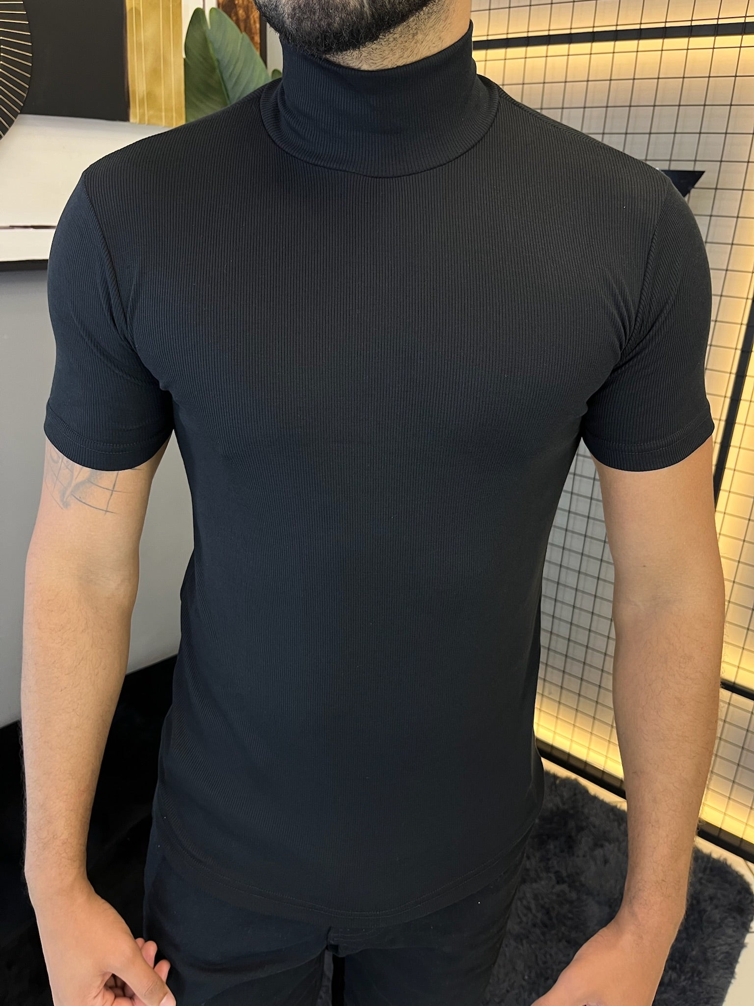 Camisa Ribana Gola Alta Manga Curta