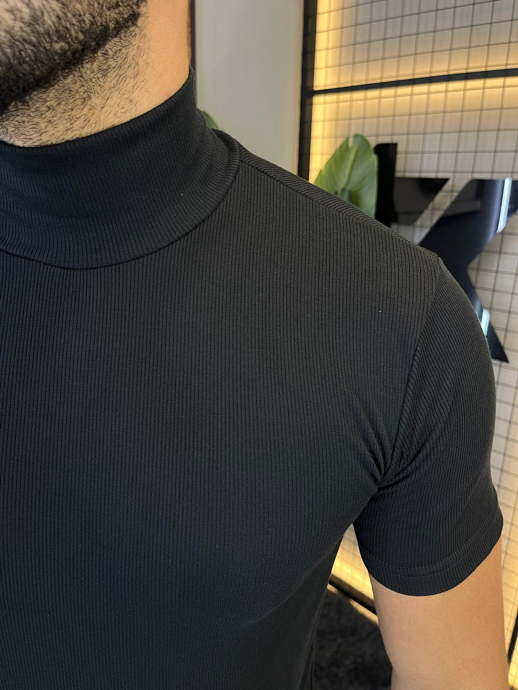 Camisa Ribana Gola Alta Manga Curta