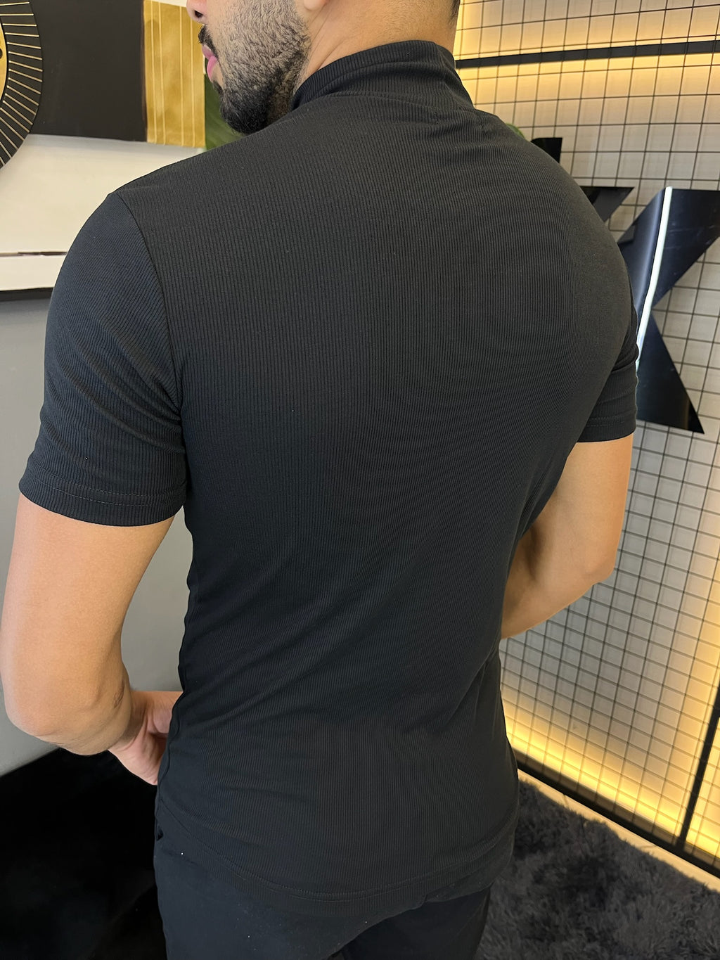 Camisa Ribana Gola Alta Manga Curta
